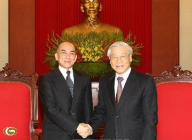 ພະບາດສົມເດັດພະບໍລົມມະນຽດພະມະຫາກະສັດກຳປູເຈຍ ສິ້ນສຸດ ການຢ້ຽມຢາມຫວຽດນາມ ຢ່າງຈົບງາມ